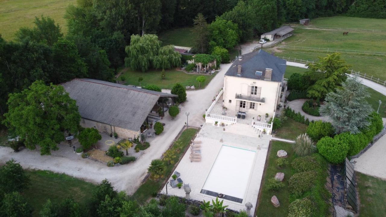 En Bord De Riviere Bed and Breakfast Casseneuil Buitenkant foto