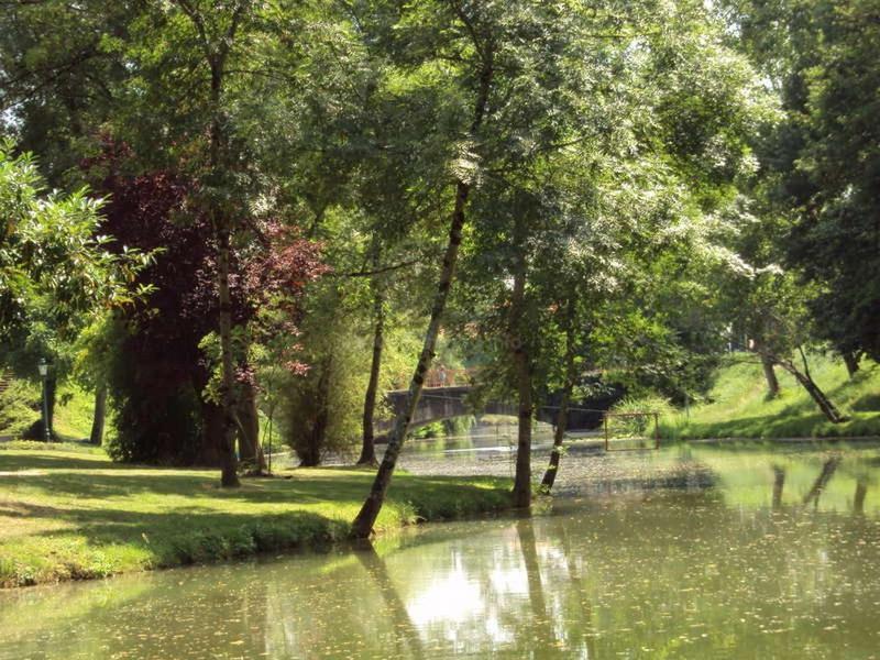 En Bord De Riviere Bed and Breakfast Casseneuil Buitenkant foto